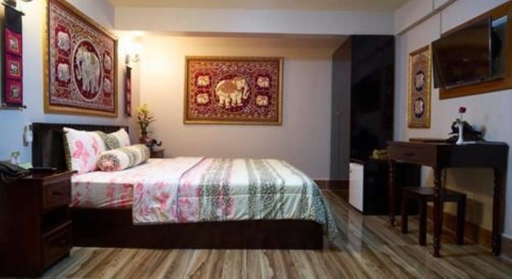 סיהאנוקוויל Domrai Boutique Hotel מראה חיצוני תמונה