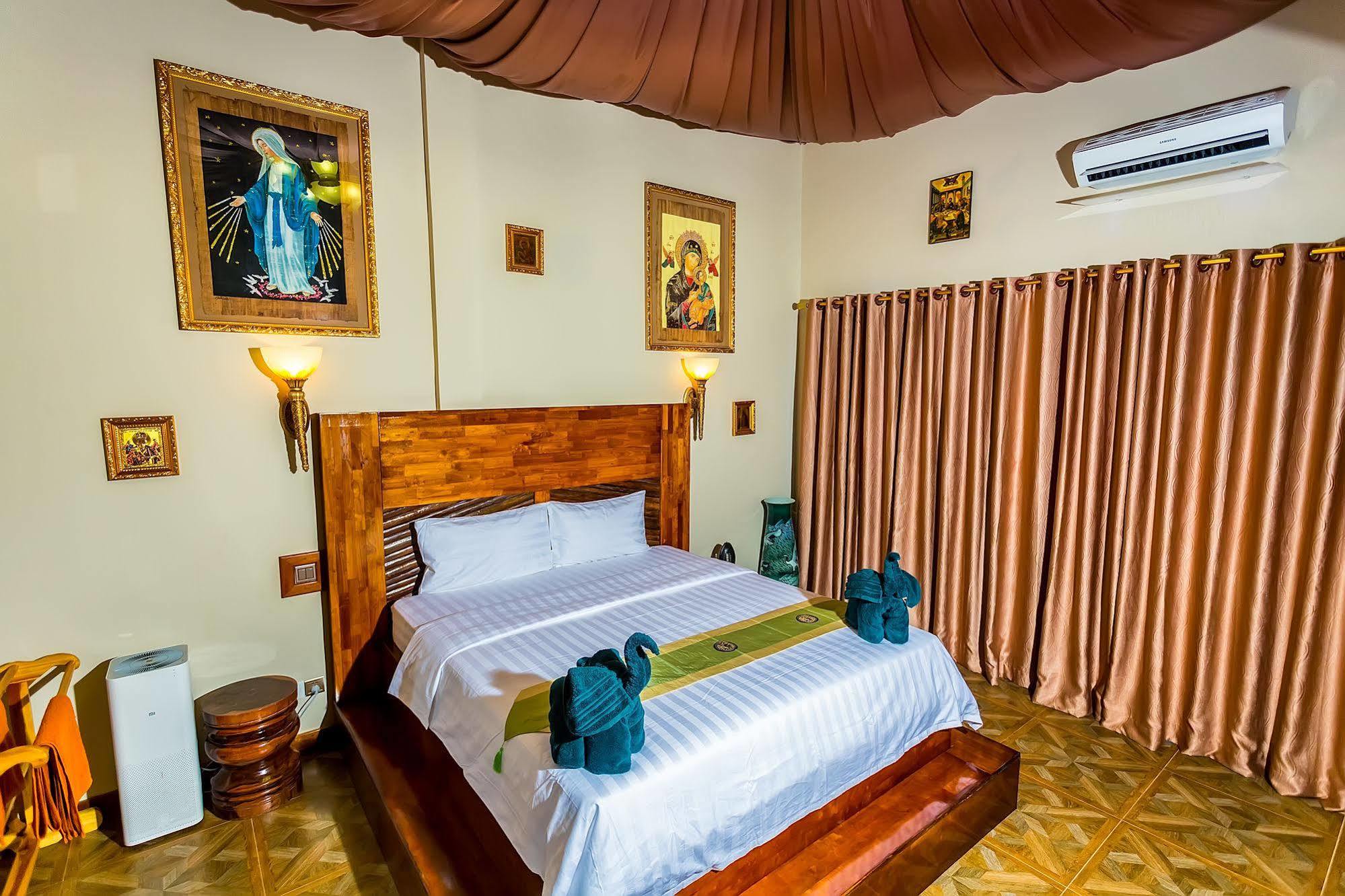 סיהאנוקוויל Domrai Boutique Hotel מראה חיצוני תמונה